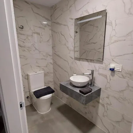 Apartment Luxury 1 A 5 Min De La Estacion De Bus Y Tren Maria Zambrano *