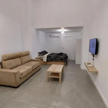 Luxury 1 A 5 Min De La Estacion De Bus Y Tren Maria Zambrano Apartment Malaga