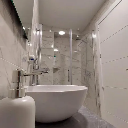Apartment Luxury 1 A 5 Min De La Estacion De Bus Y Tren Maria Zambrano Malaga